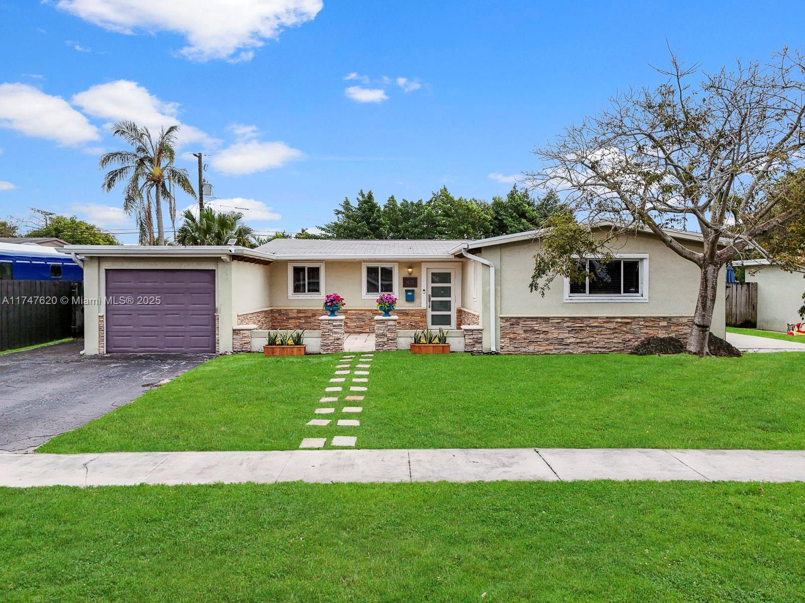 431 SW 64th Way