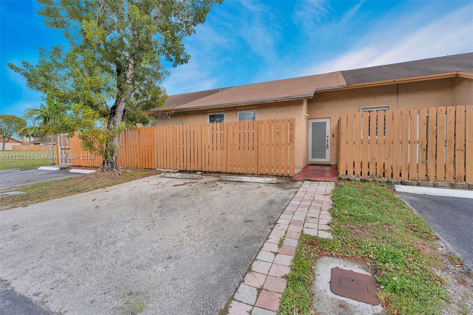 6765 NW 189th Ter # 6765