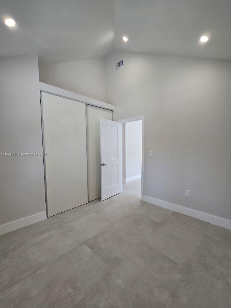 1923 NW 48th St