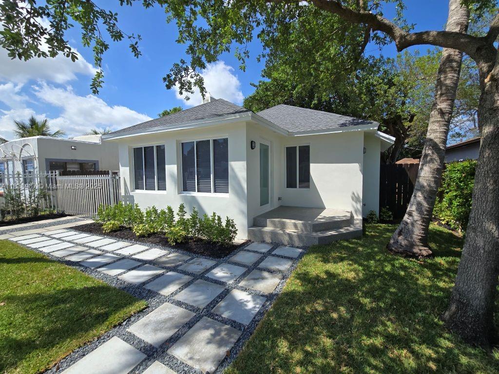 1923 NW 48th St