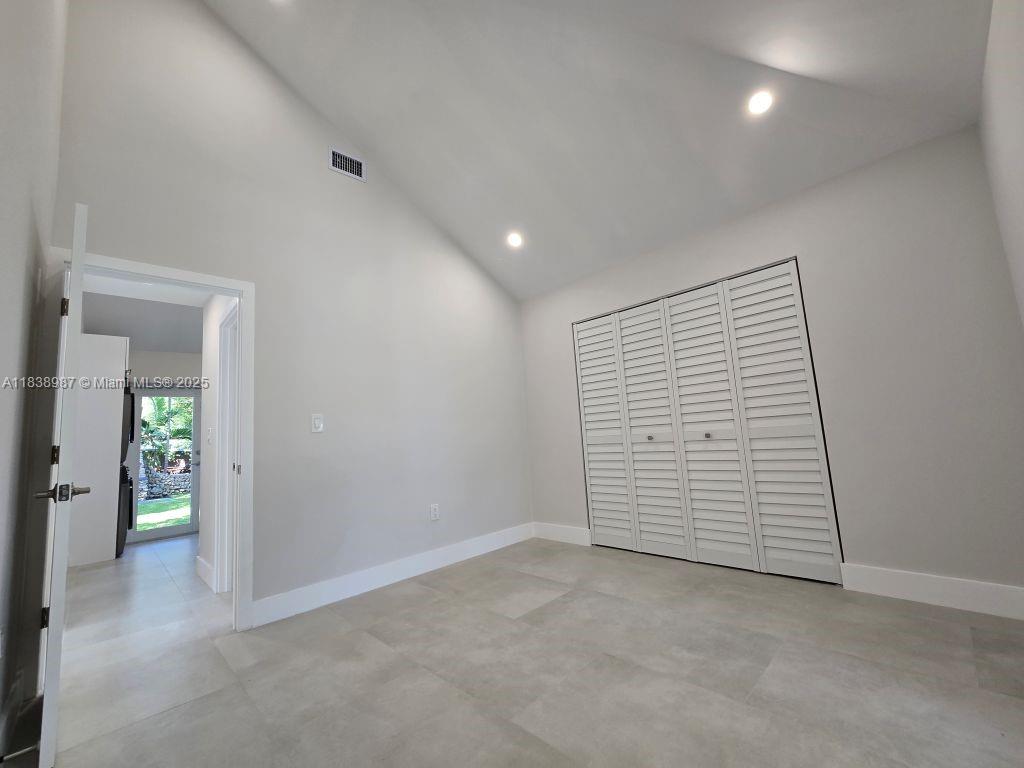 1923 NW 48th St