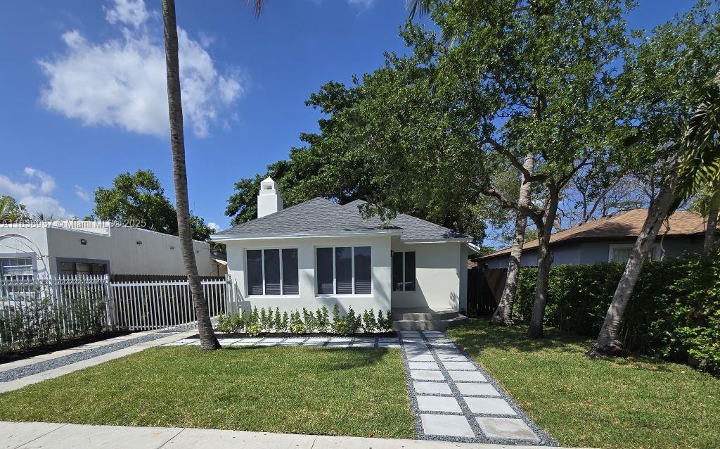 1923 NW 48th St