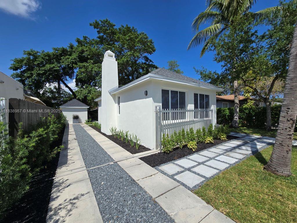 1923 NW 48th St