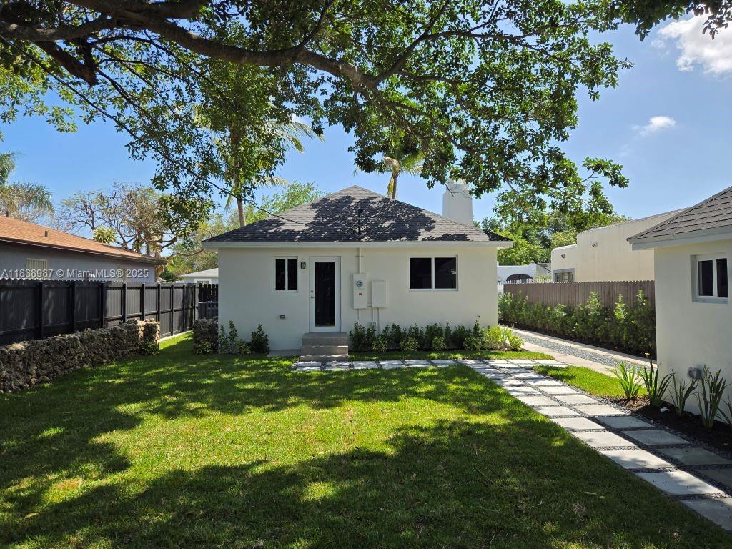 1923 NW 48th St