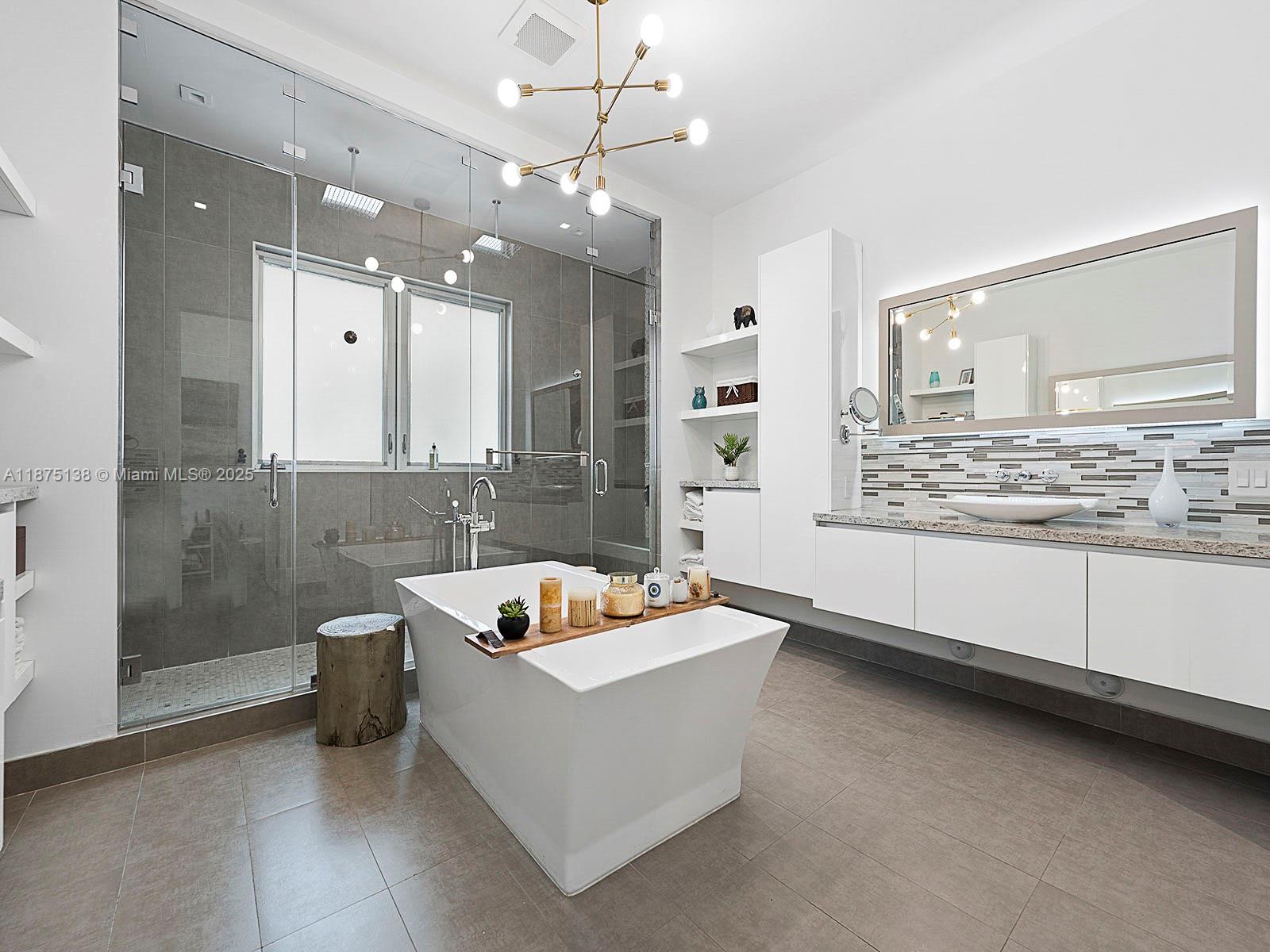 8271 NW 34th Dr Unit: .