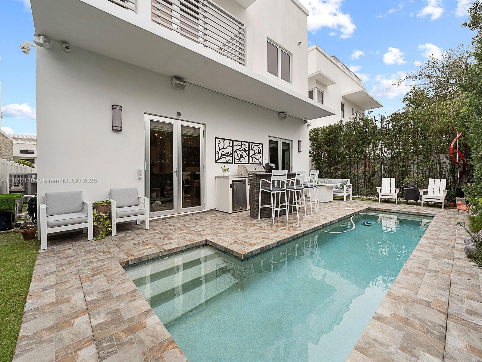 8271 NW 34th Dr Unit: .