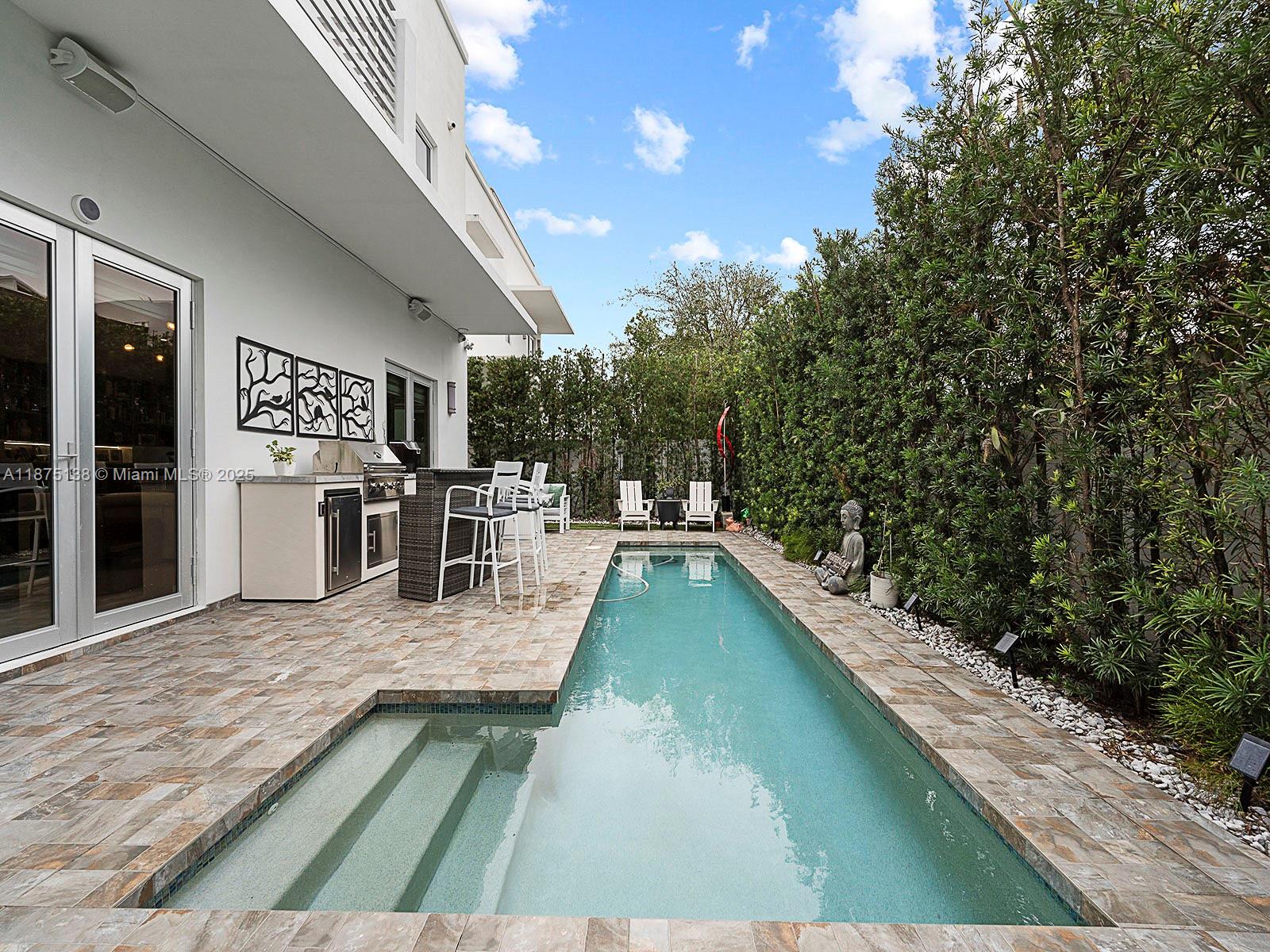 8271 NW 34th Dr Unit: .