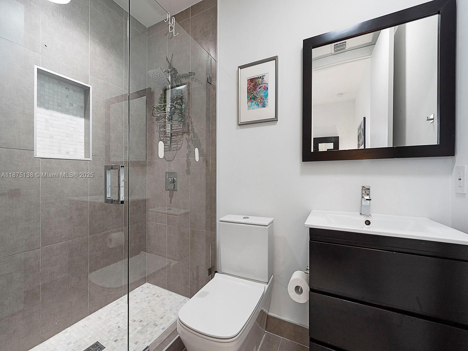 8271 NW 34th Dr Unit: .