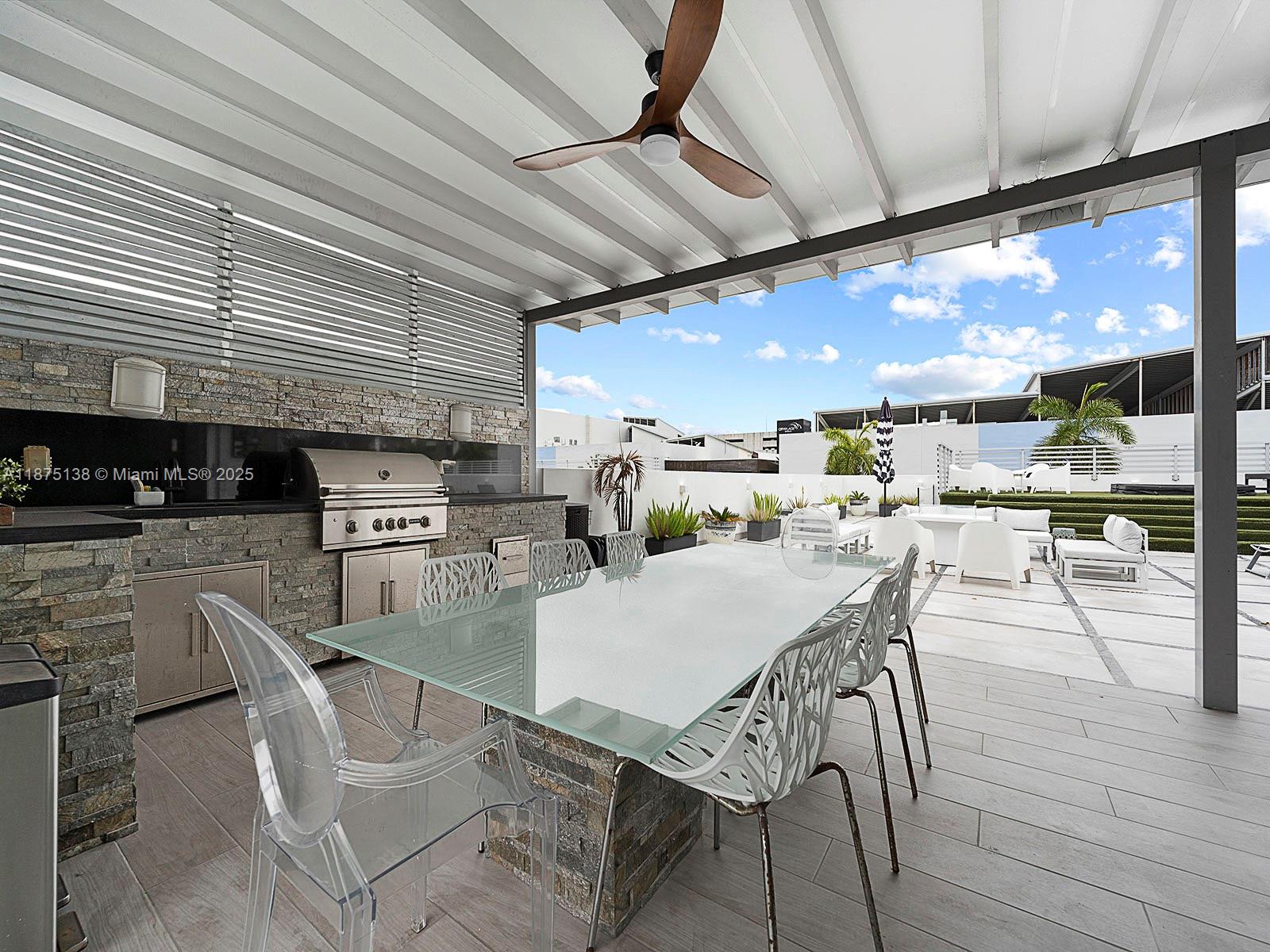 8271 NW 34th Dr Unit: .