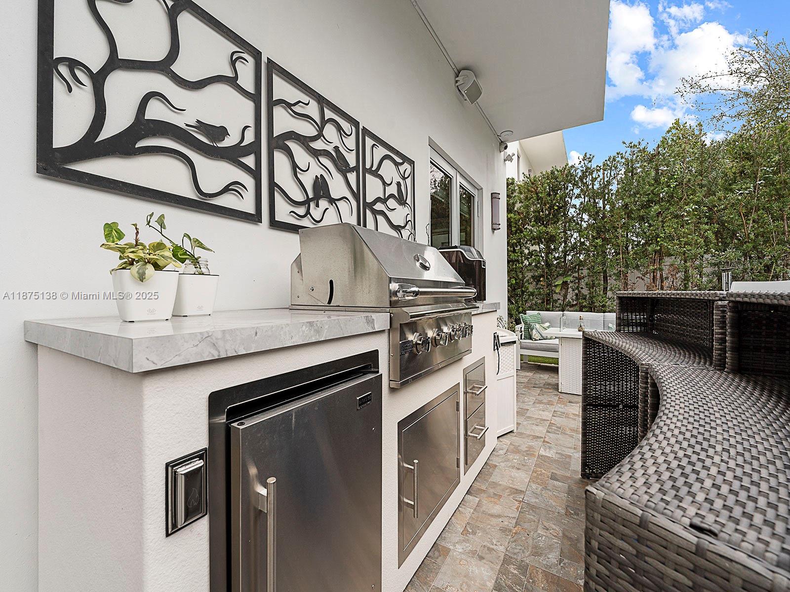 8271 NW 34th Dr Unit: .