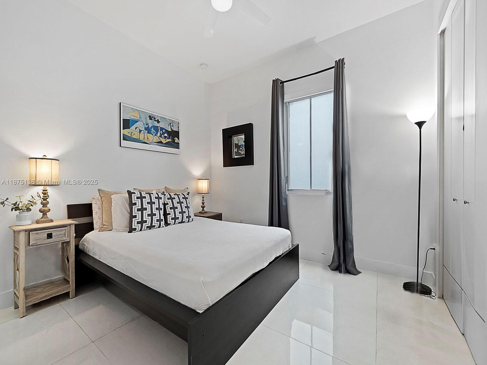 8271 NW 34th Dr Unit: .
