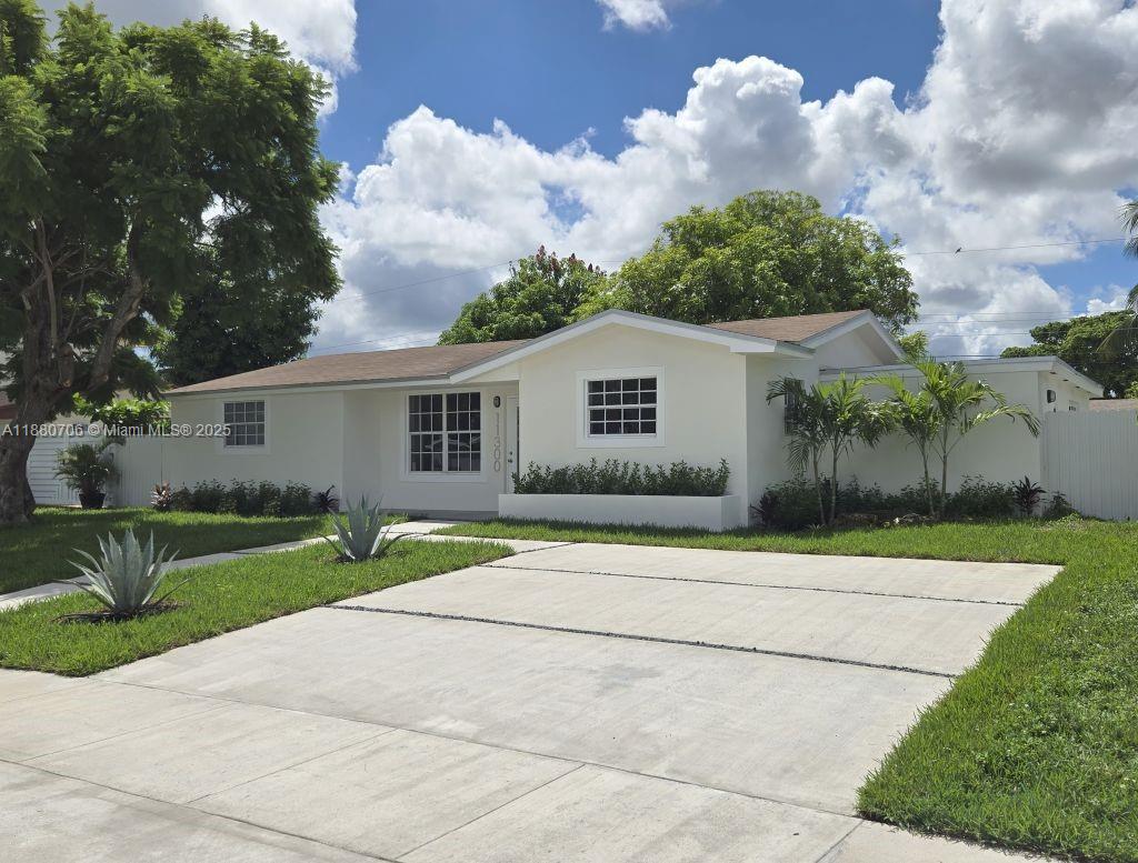 11300 SW 179th St