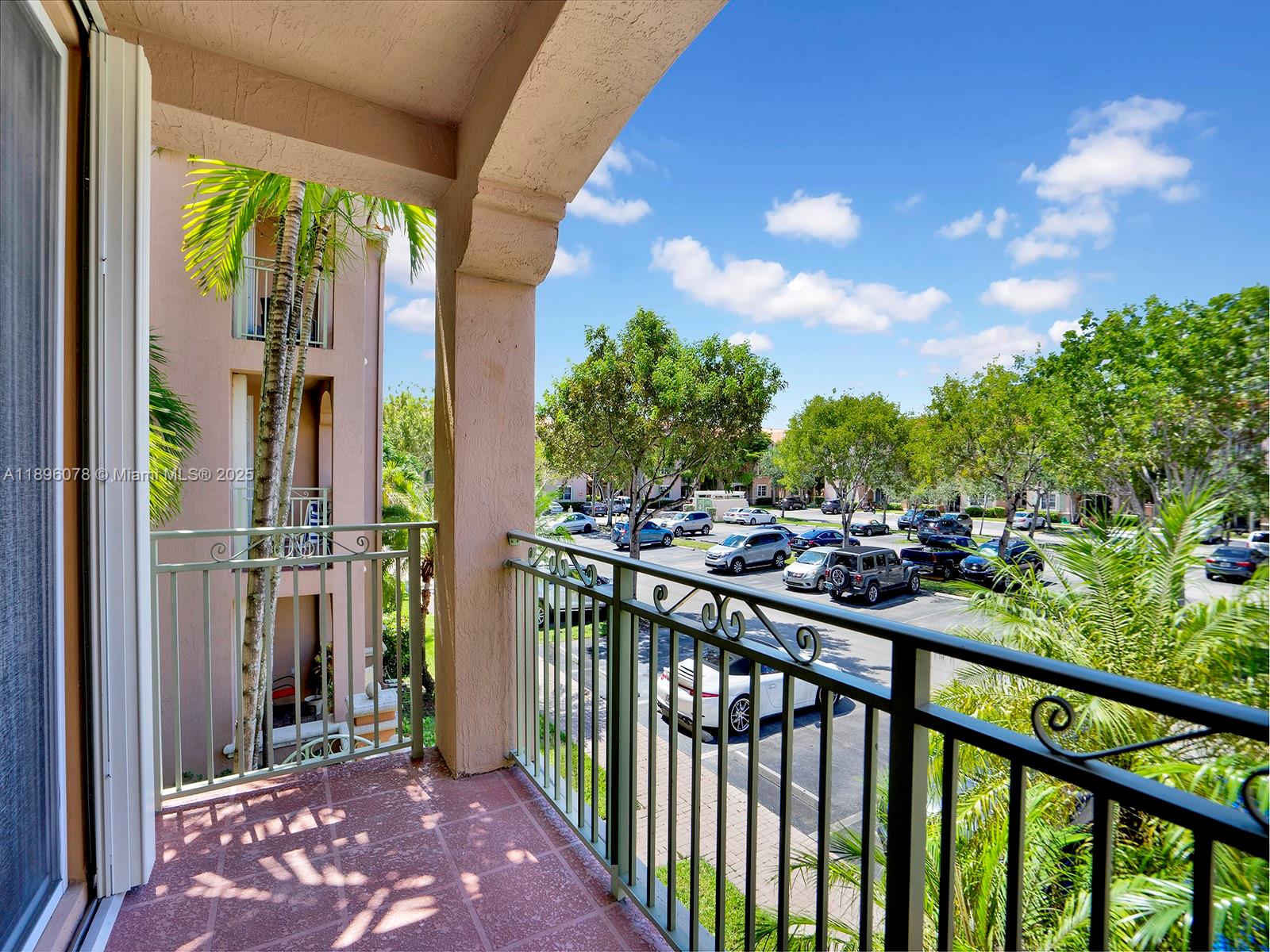 6420 NW 114th Ave # 1325, Doral Unit: 1325