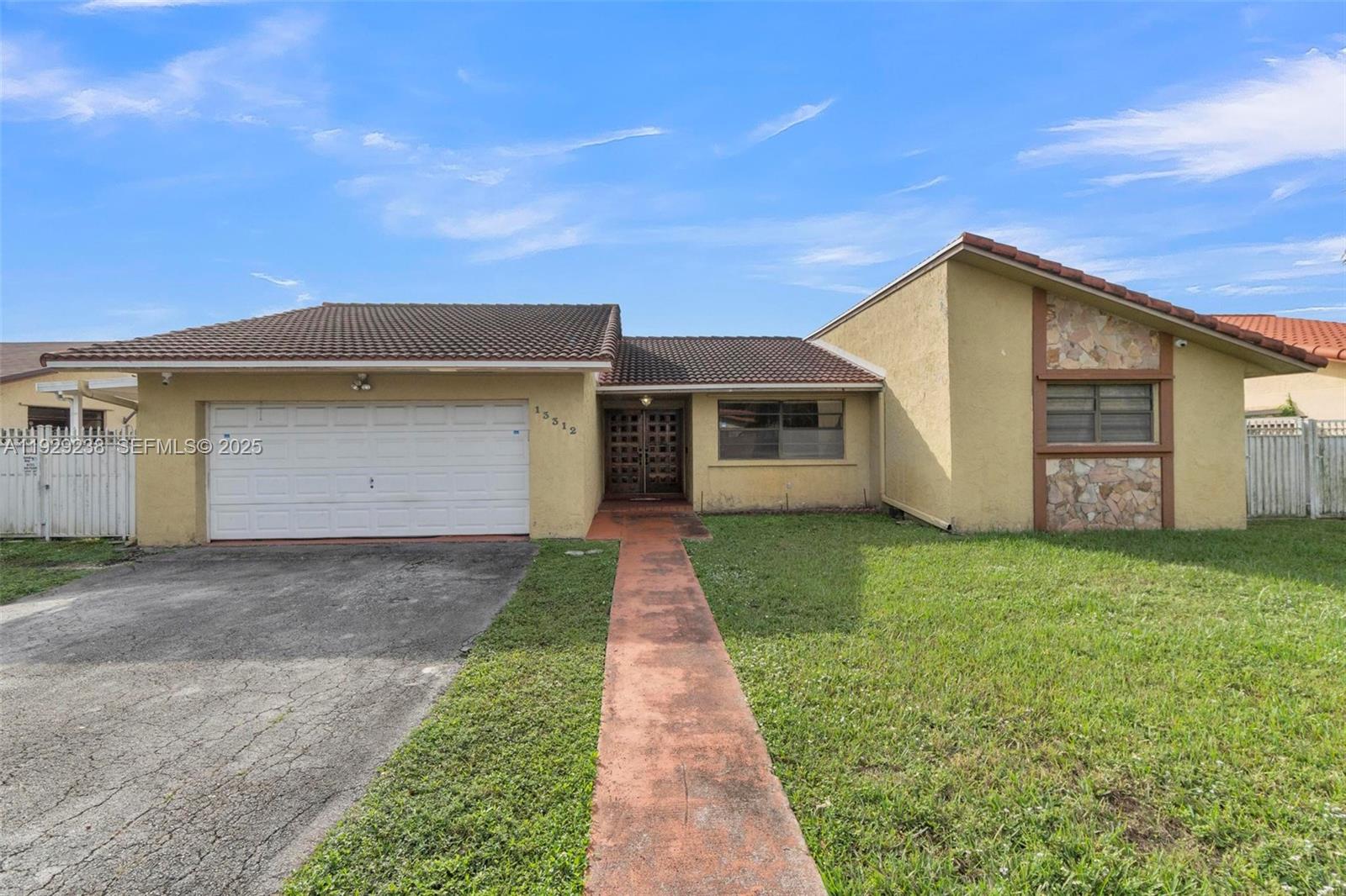 13312 NW 1st Ter