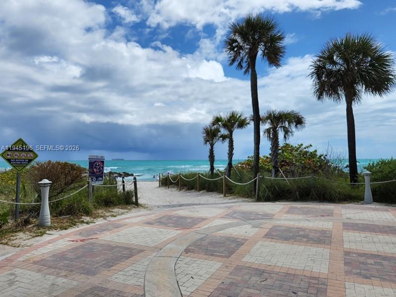 2899 Collins Ave # 1620