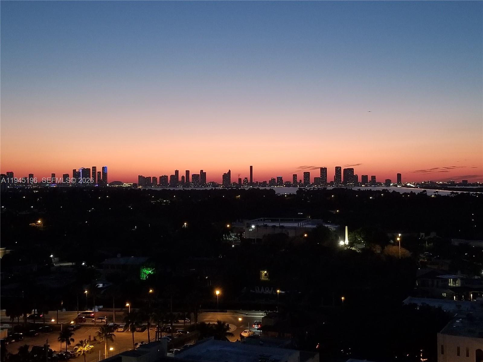 2899 Collins Ave # 1620