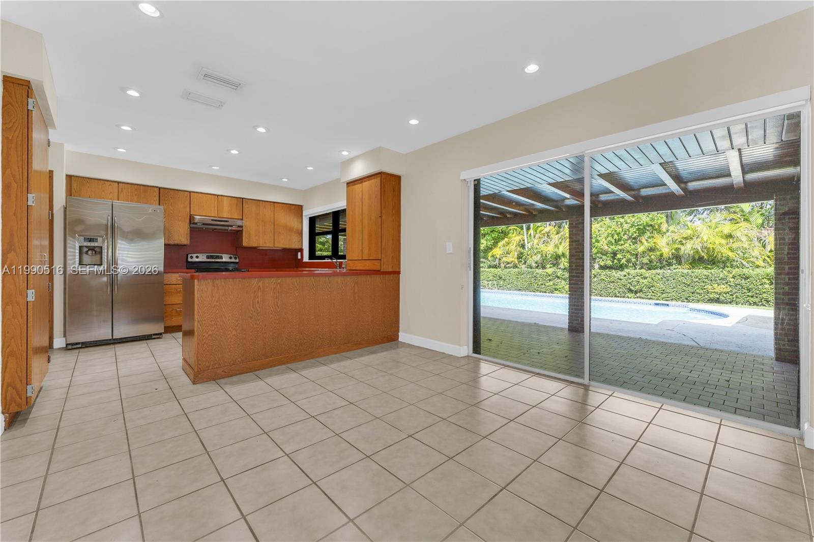 10020 SW 102nd Ave Rd