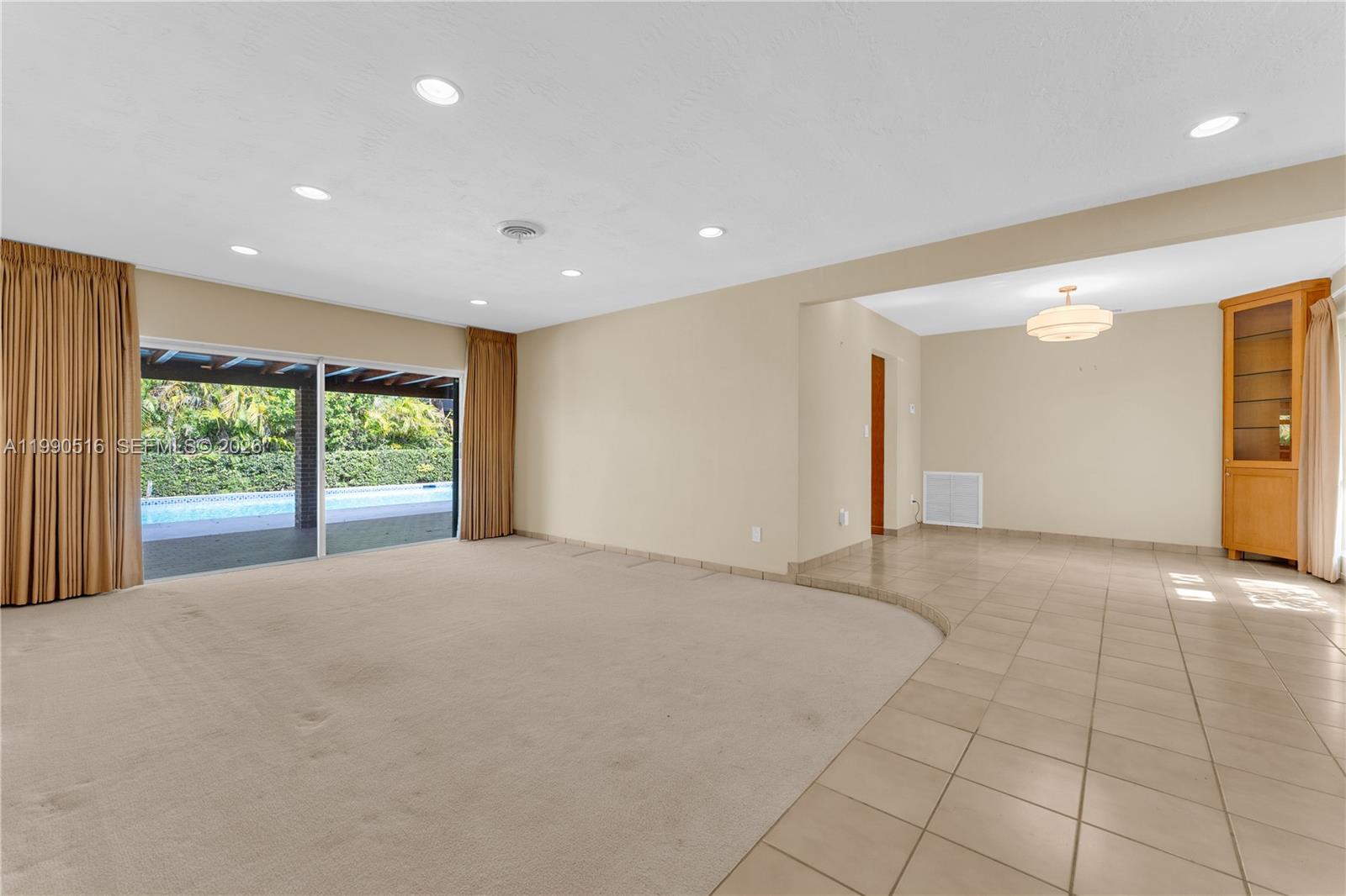 10020 SW 102nd Ave Rd