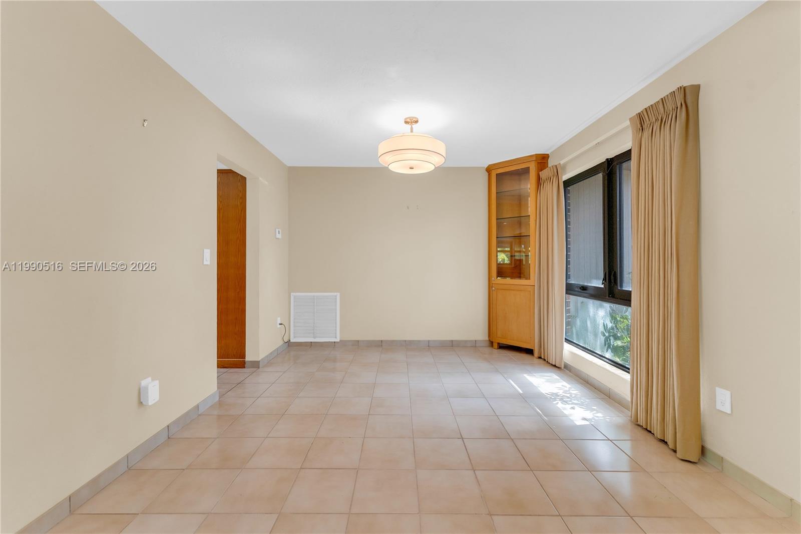 10020 SW 102nd Ave Rd