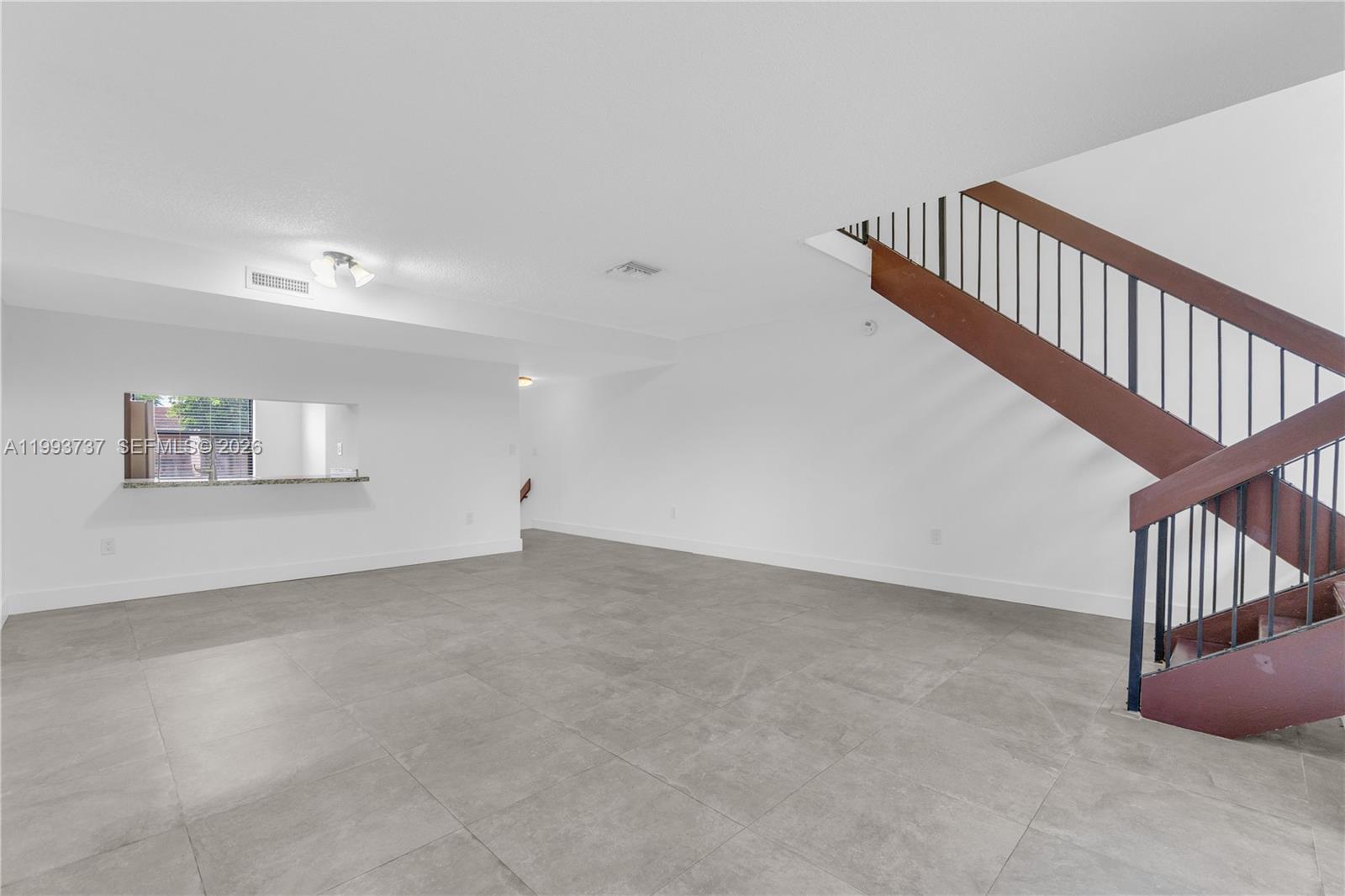 425 W Park Dr # 12