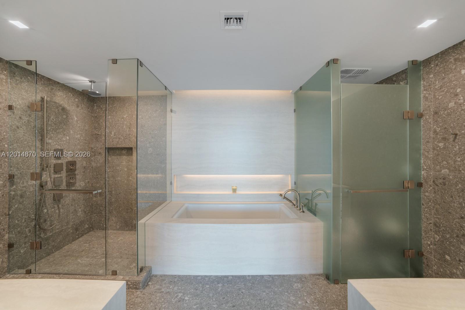 900 N Ocean Blvd # 1903