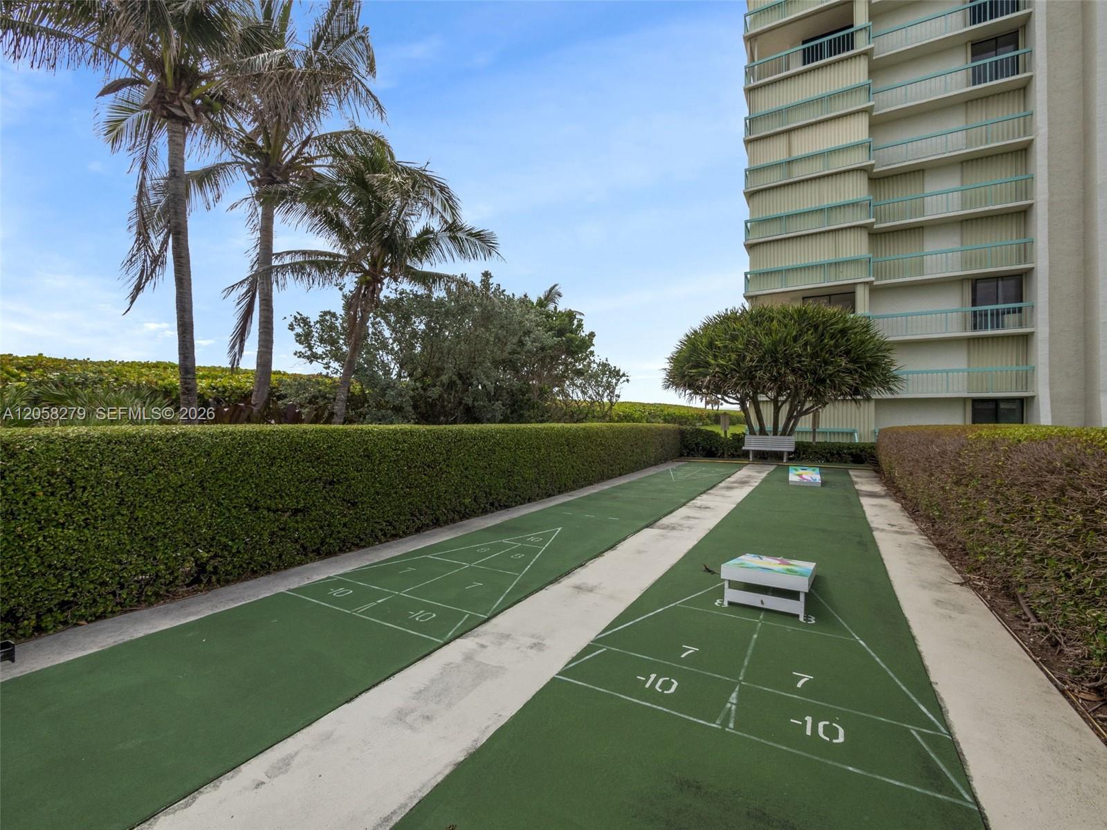 9940 S Ocean Dr # 508