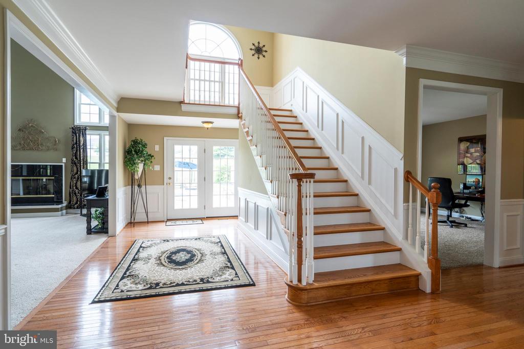 33 Spring Mill Ln