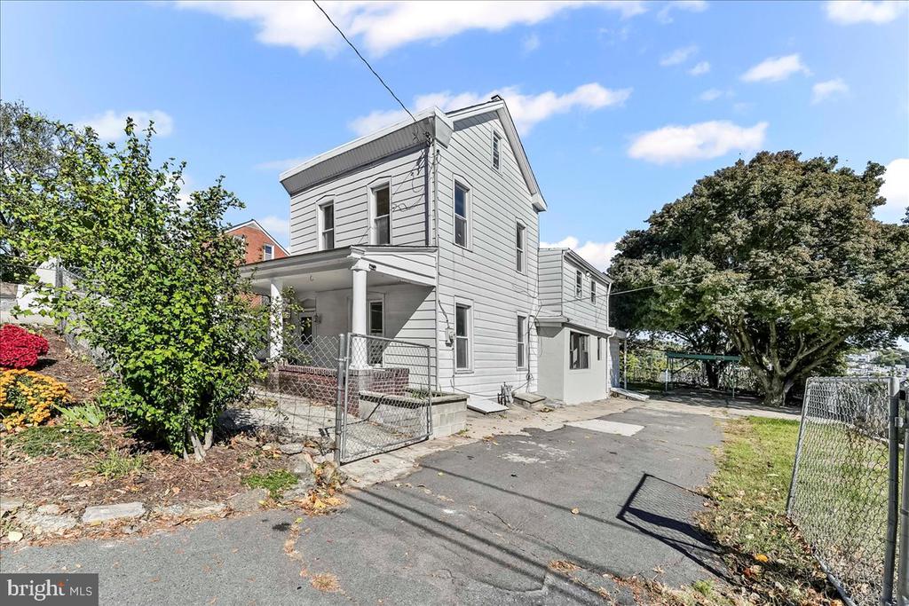 85 PRICE STREET