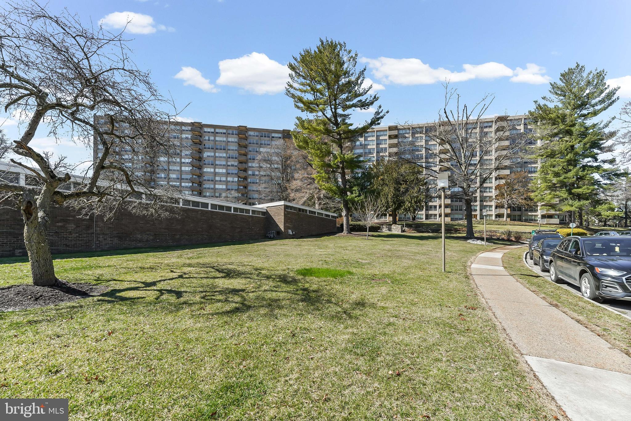 1001 CITY AVENUE W-617