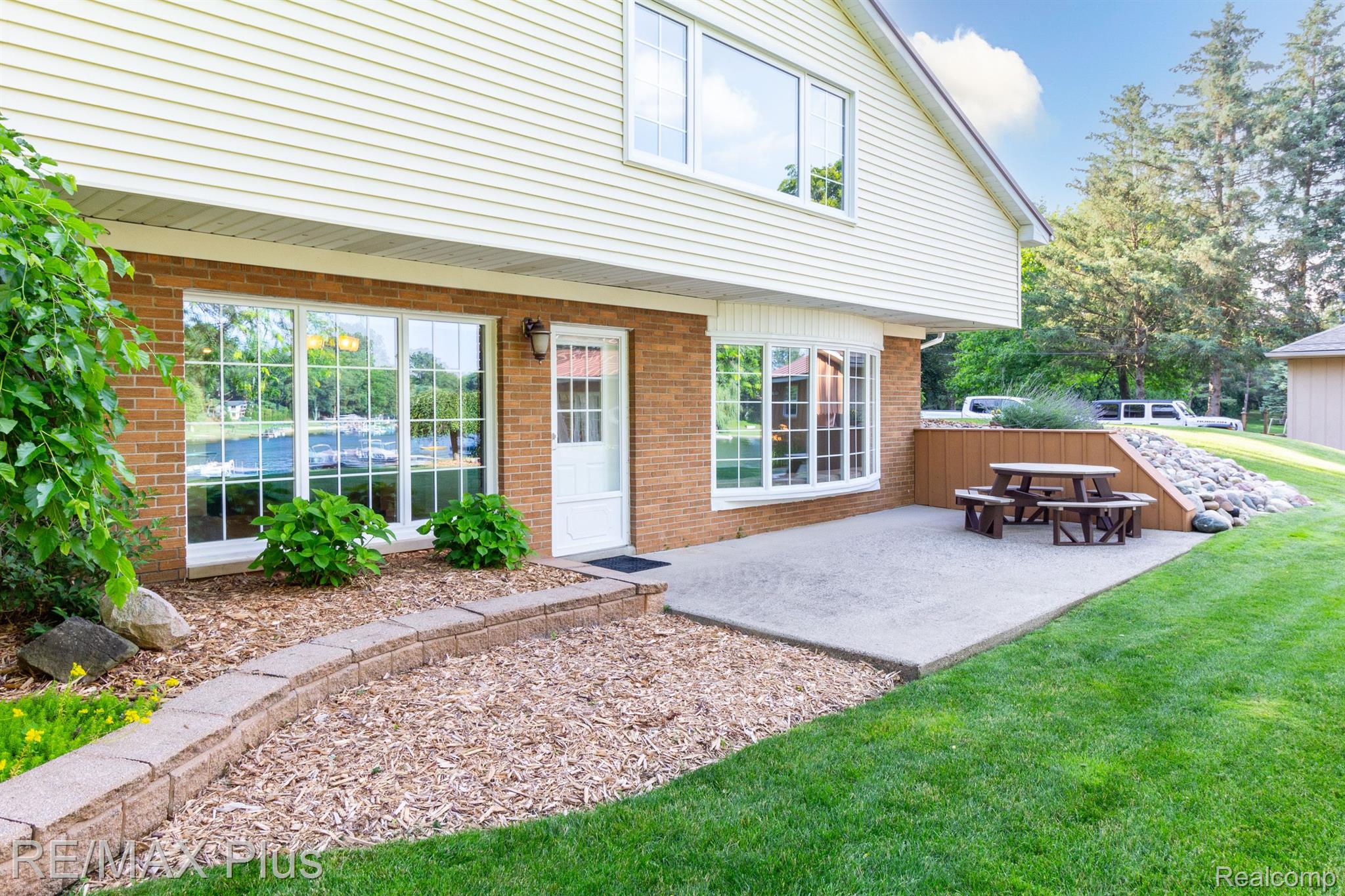 132 CURELLA Drive
