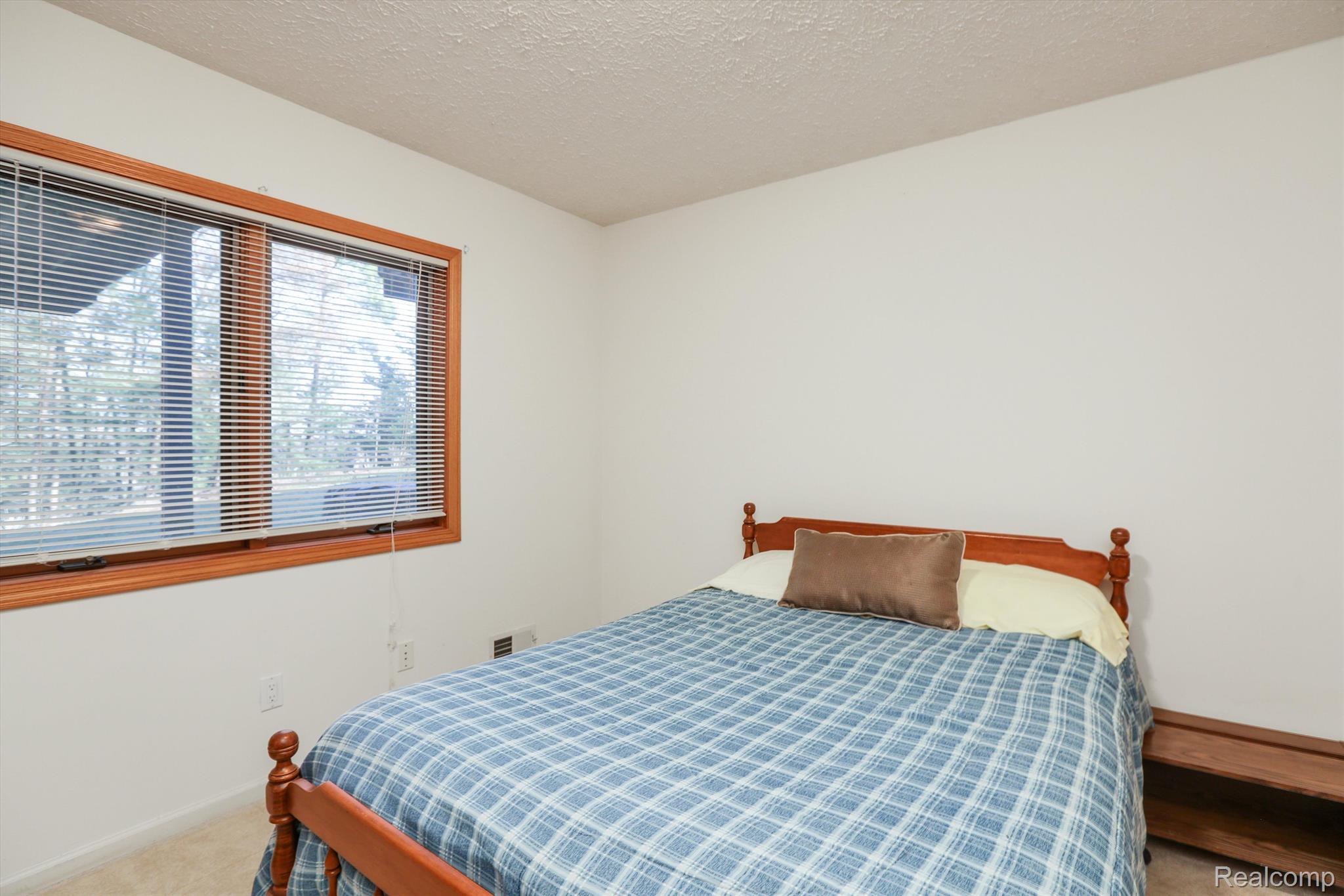6552 SCENIC PINES Court