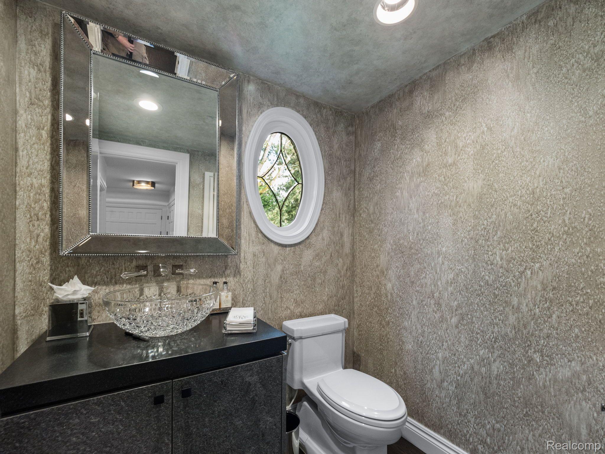 571 EDGEMERE