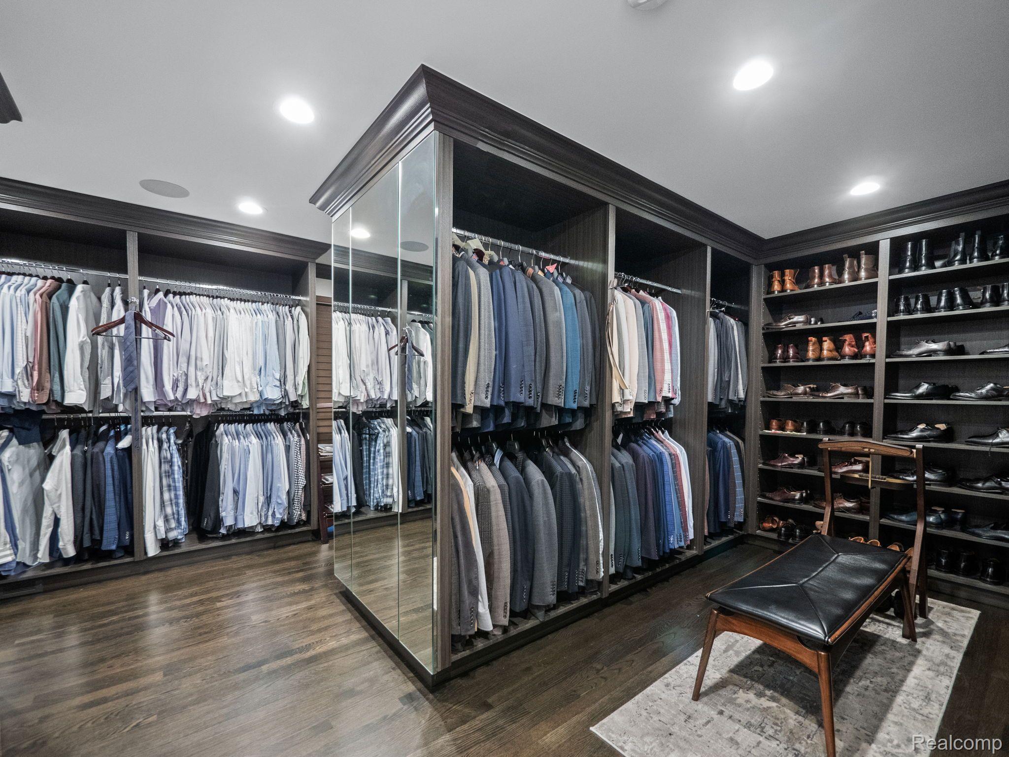571 EDGEMERE