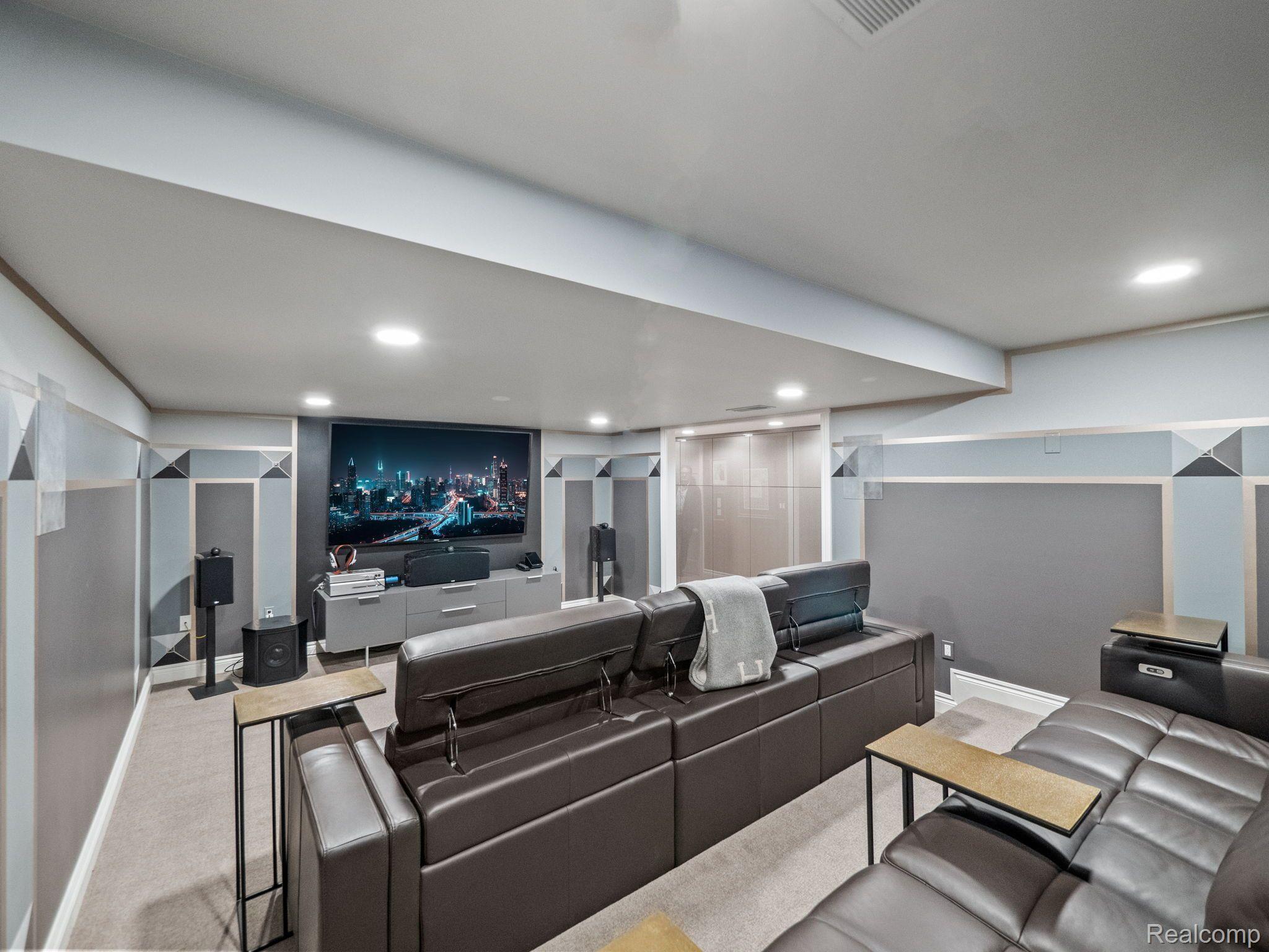 571 EDGEMERE