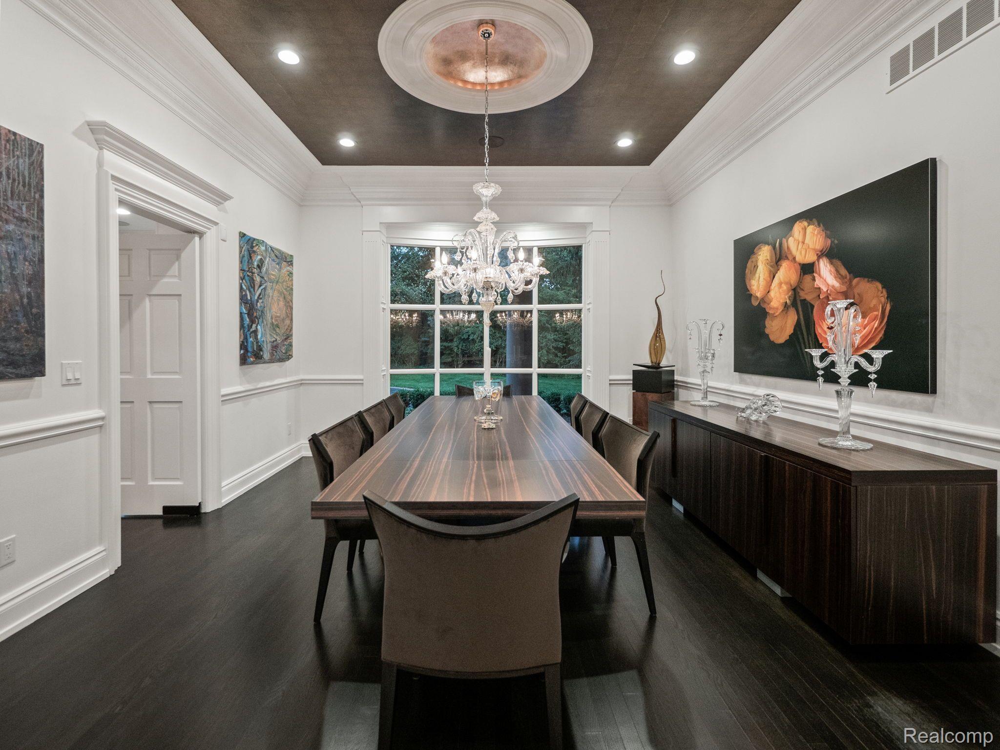 571 EDGEMERE