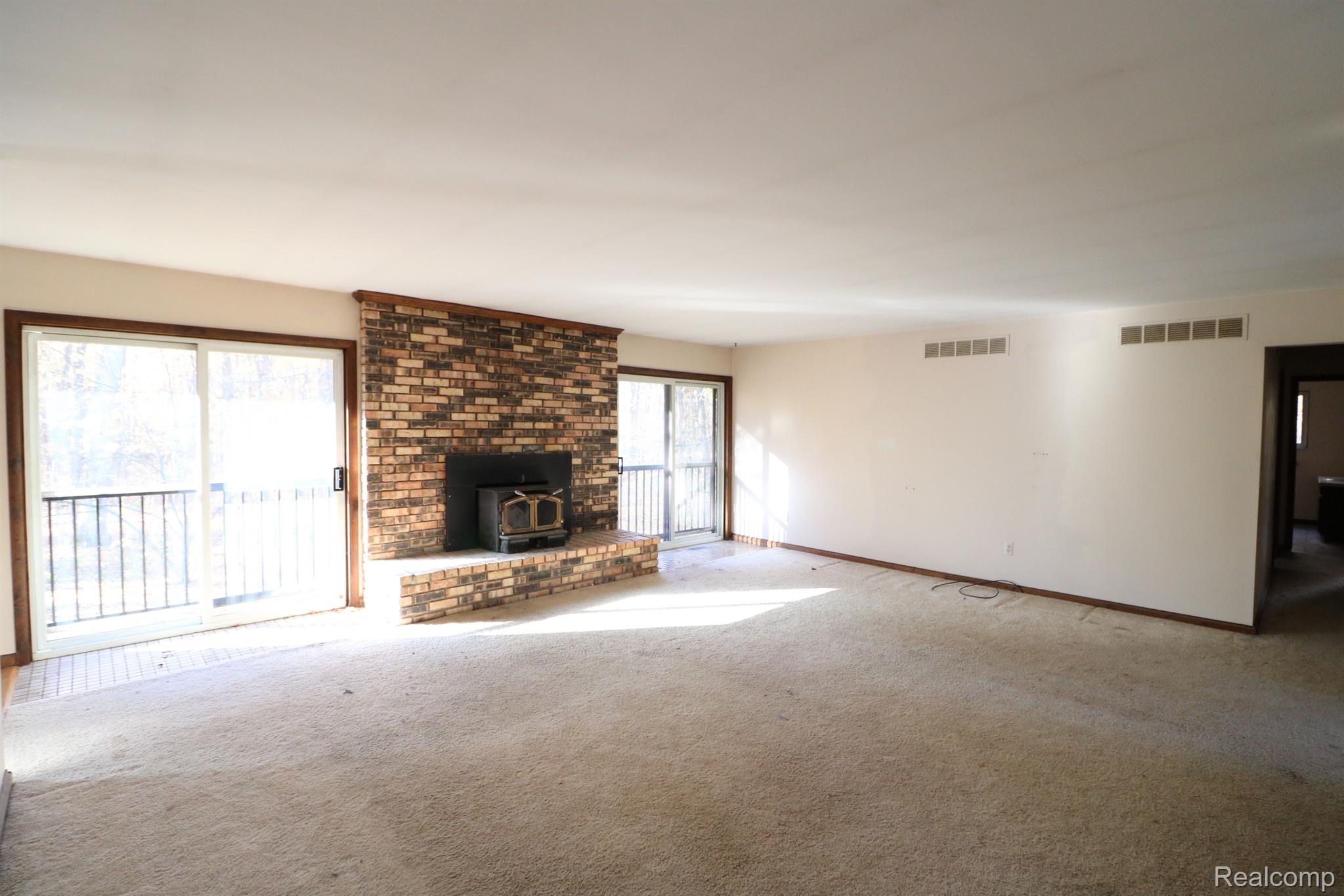 1275 W OAKWOOD Road