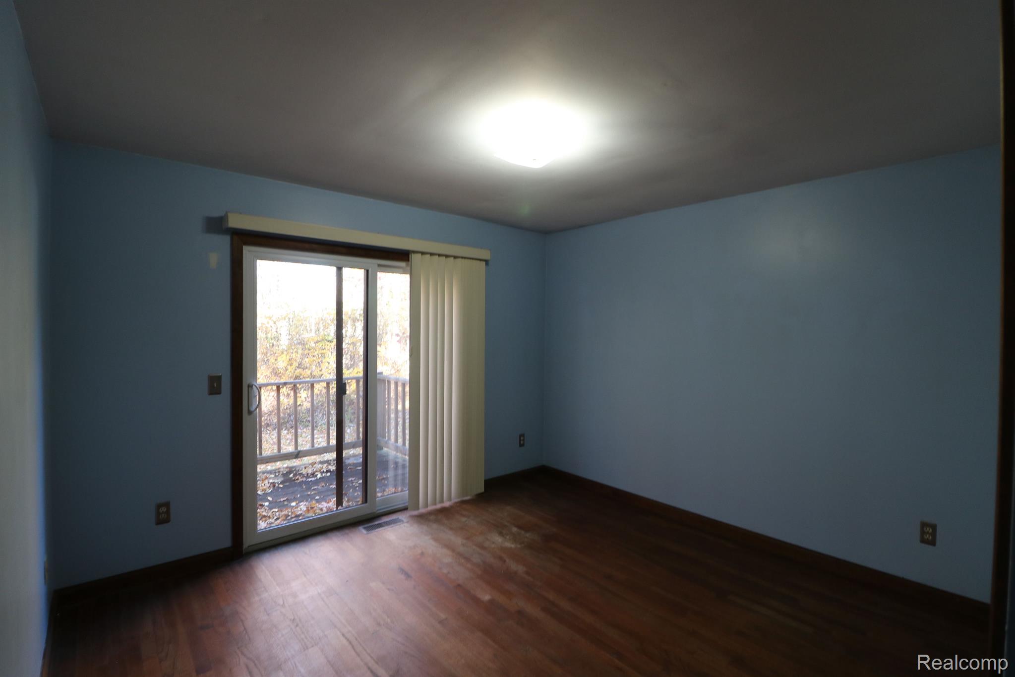 1275 W OAKWOOD Road
