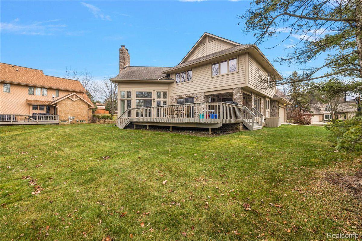 5385 POND BLUFF Drive