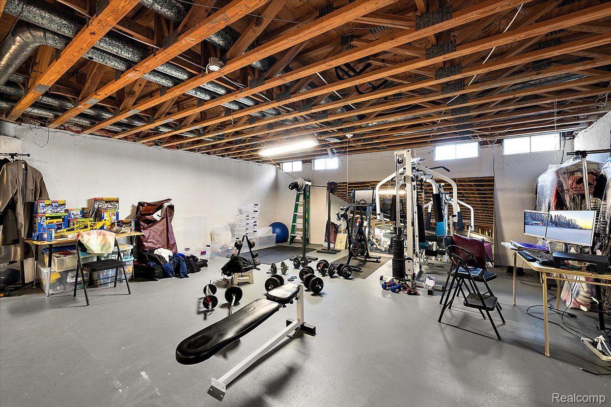 5385 POND BLUFF Drive
