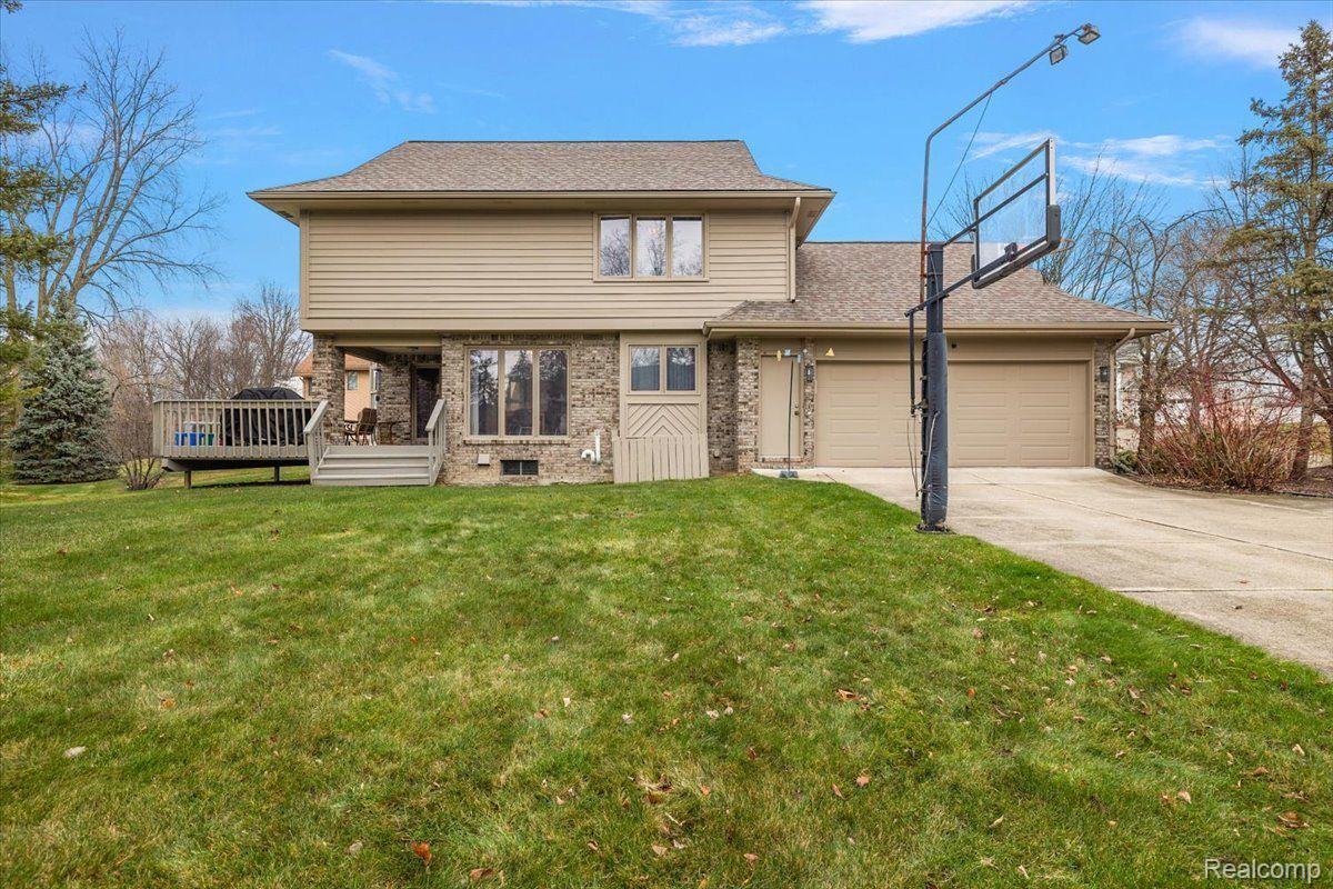 5385 POND BLUFF Drive