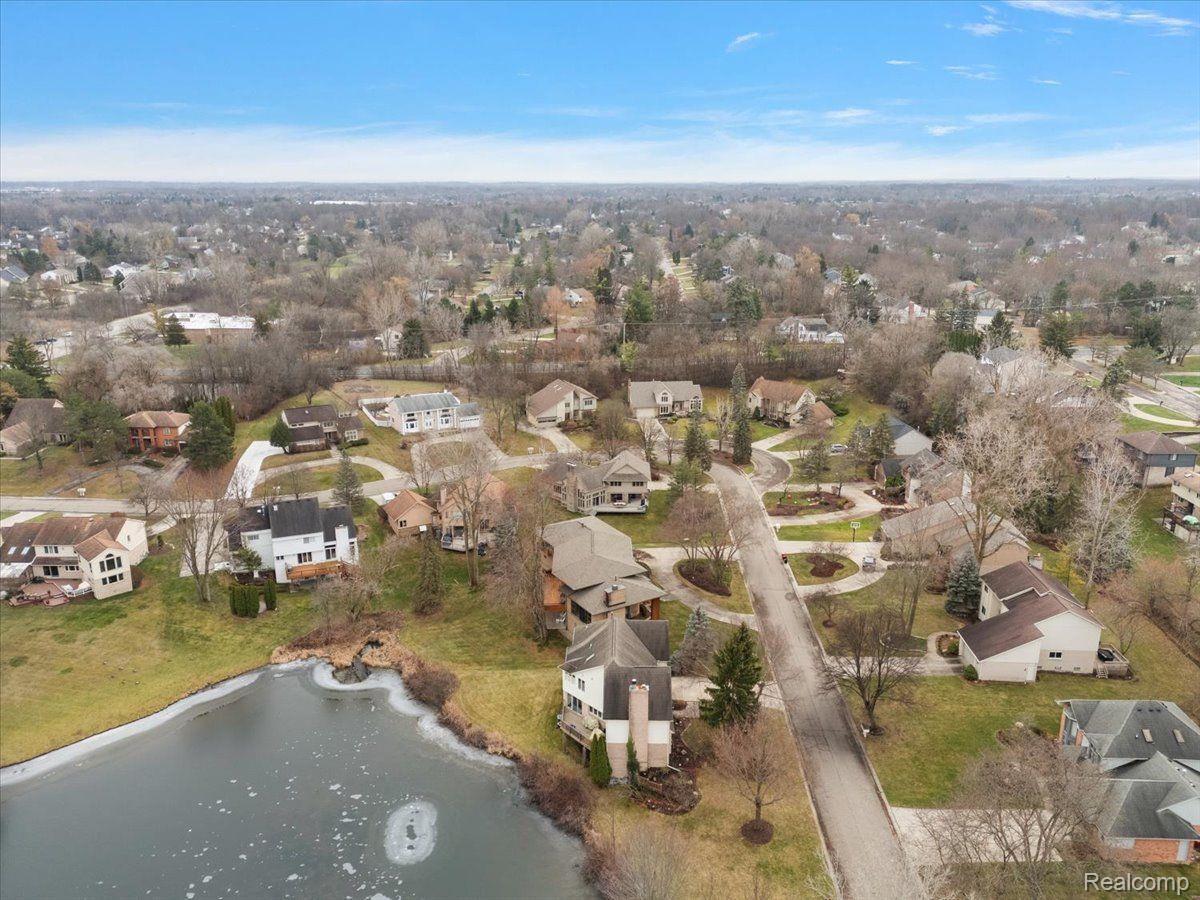5385 POND BLUFF Drive