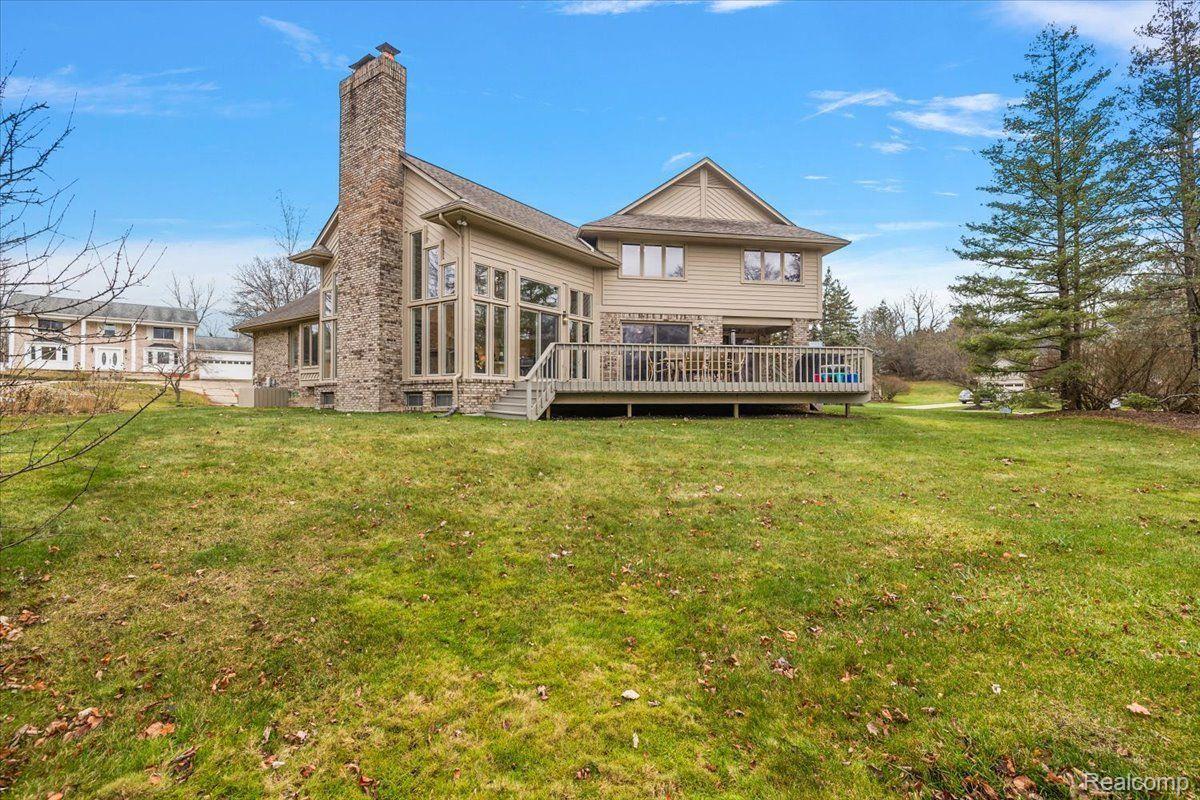 5385 POND BLUFF Drive