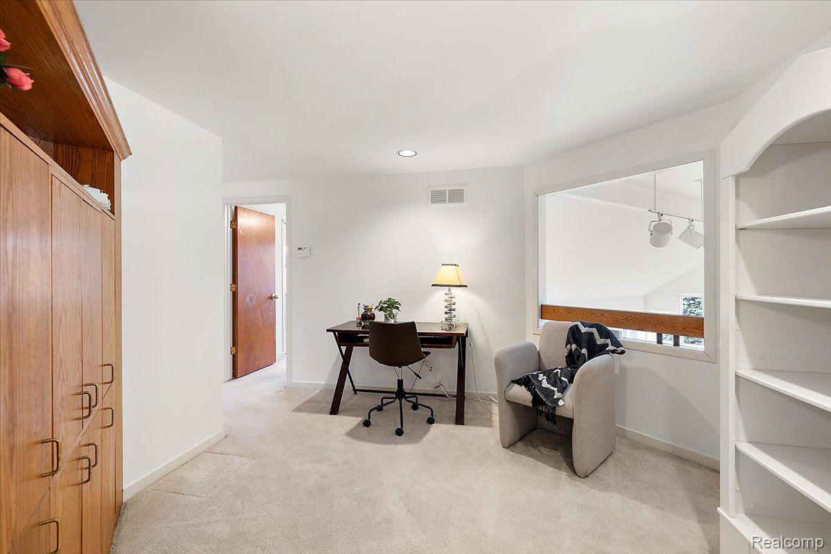 5385 POND BLUFF Drive
