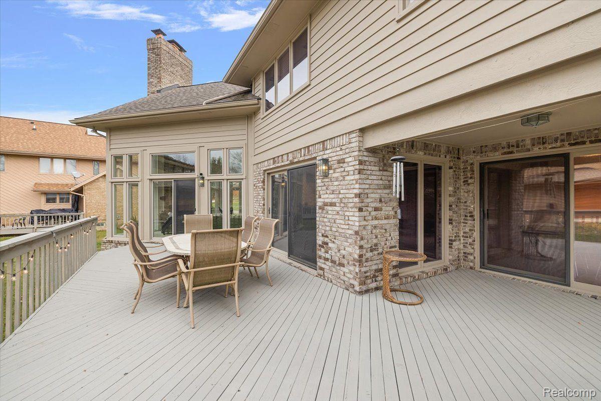 5385 POND BLUFF Drive
