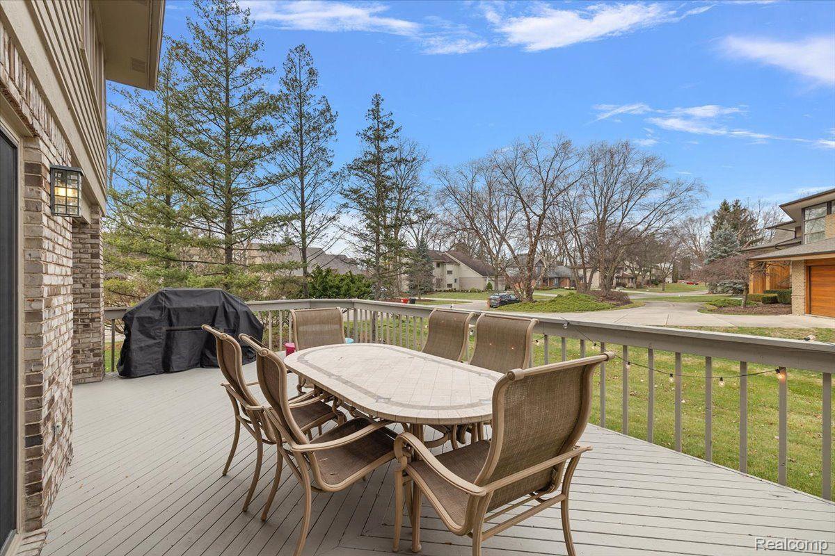 5385 POND BLUFF Drive
