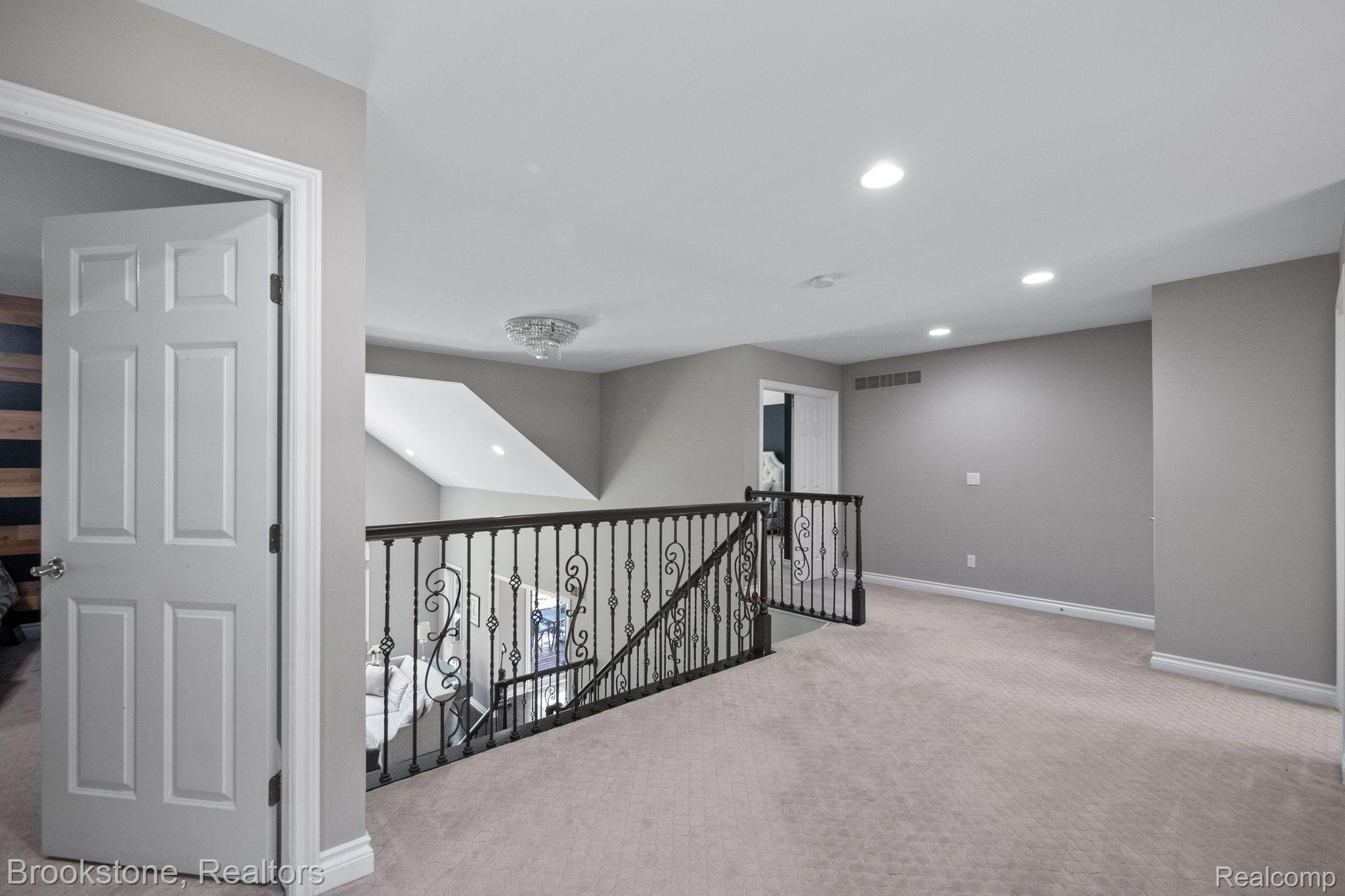 30500 FOREST Drive