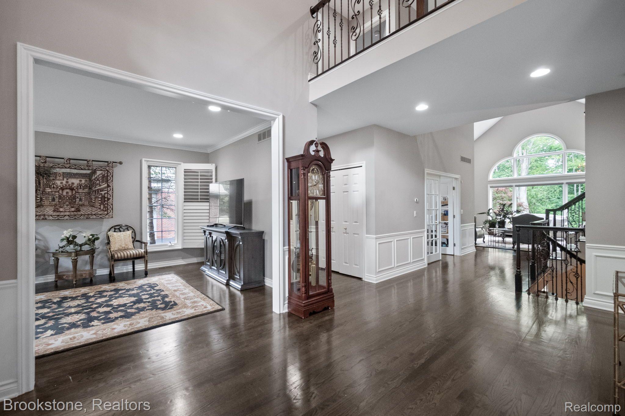 30500 FOREST Drive