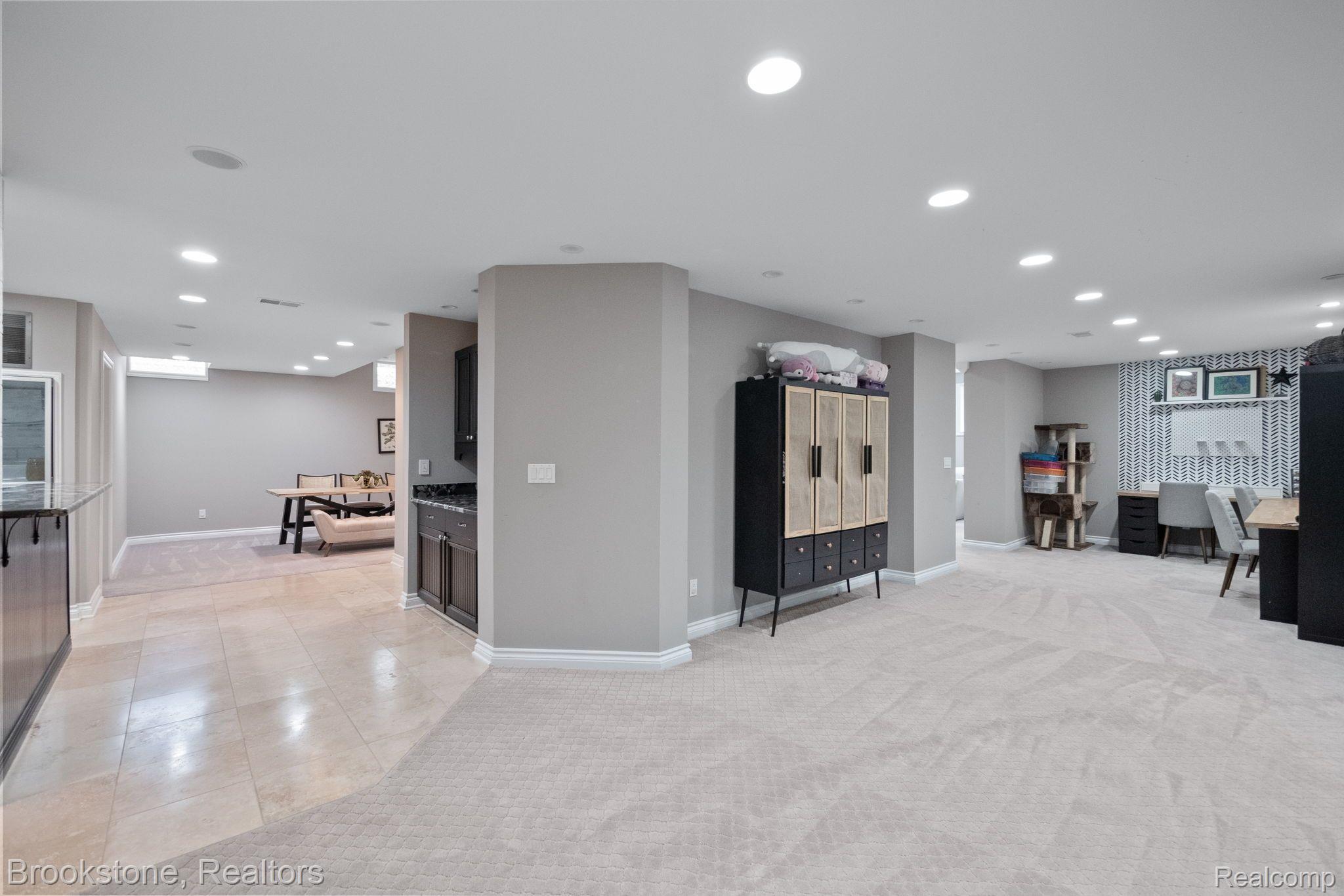 30500 FOREST Drive