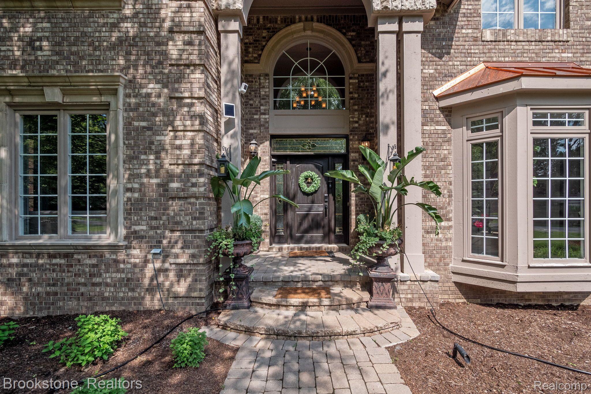 30500 FOREST Drive