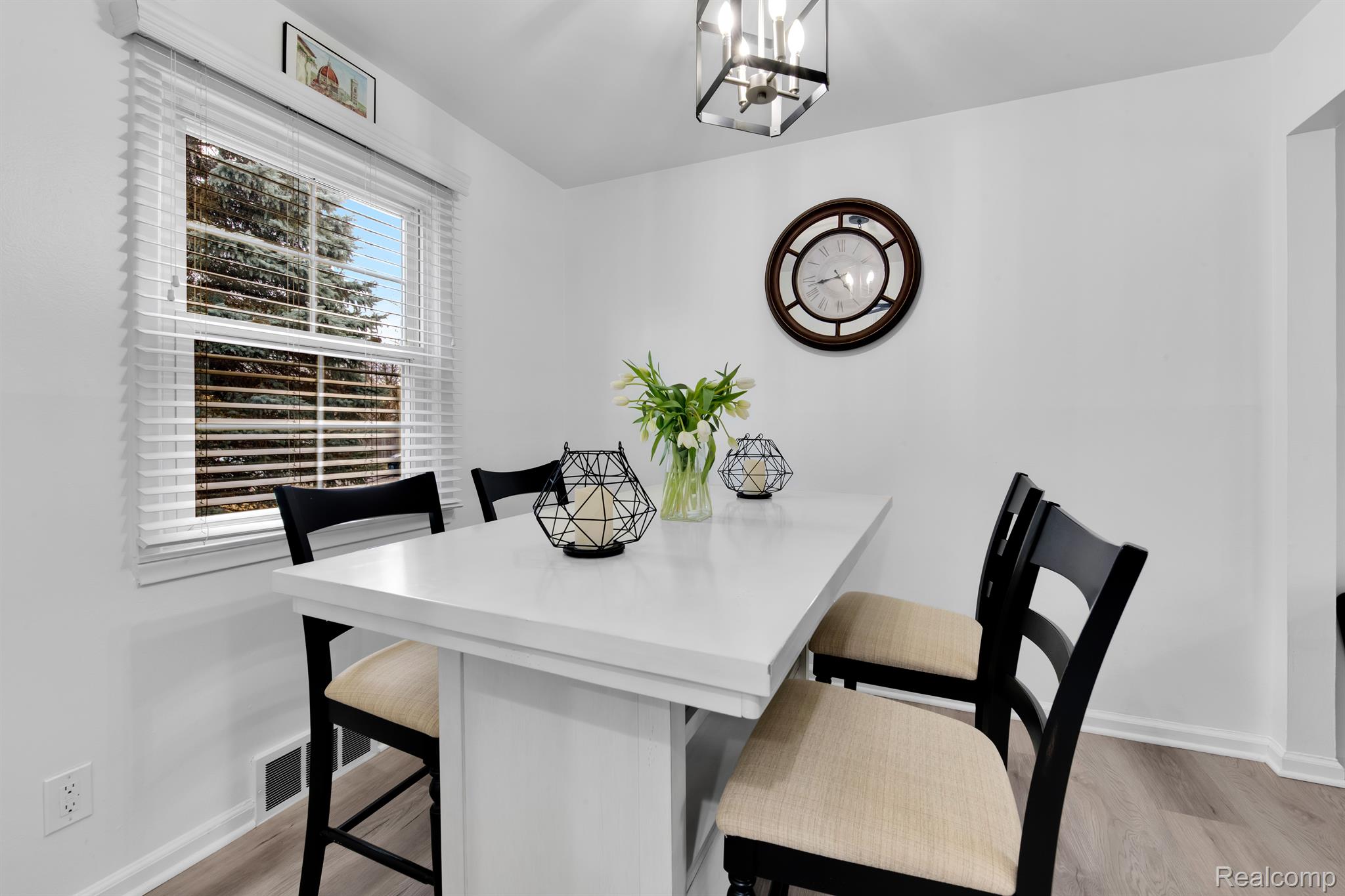 1668 GRAEFIELD Road 64